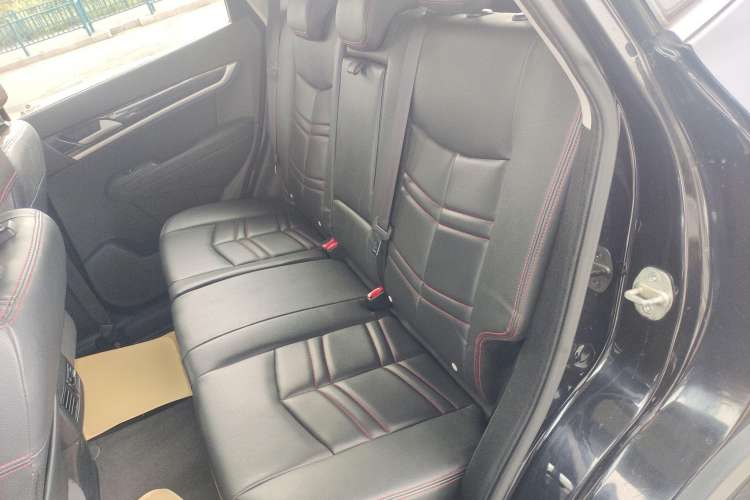 Used Dongfeng Aeolus AX7 2016 1.4T Manual Zhuyue Model
