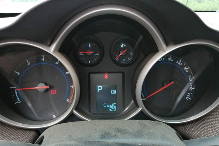 Used Chevrolet Cruze 2013 Hatchback 1.6L Automatic Luxury Model