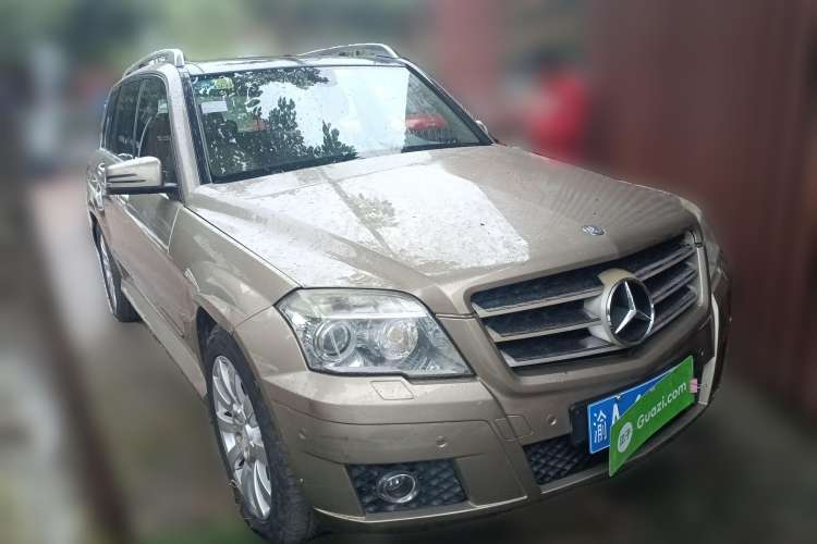 Used Mercedes-Benz GLK-Class 2008 GLK 300 4MATIC Luxury Model Front Right 45 Deg