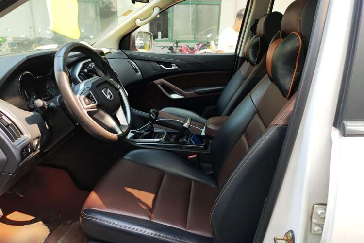 Used JMC Yusheng S350 2016 2.0T Manual 4x4 Gasoline Luxury Sunroof Version 5 Seats