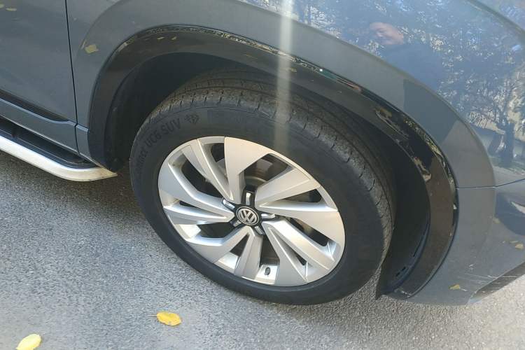 Used Volkswagen Tayron X 2020 330TSI Two-Wheel Drive Luxury Smart Connectivity Version Right Front Wheel Hub