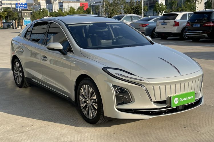 Used Hongqi E-QM5 2022 431 km Charge & Enjoy Edition
