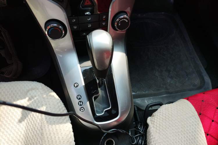 Used Chevrolet Cruze 2013 Hatchback 1.6L Automatic Luxury Model
