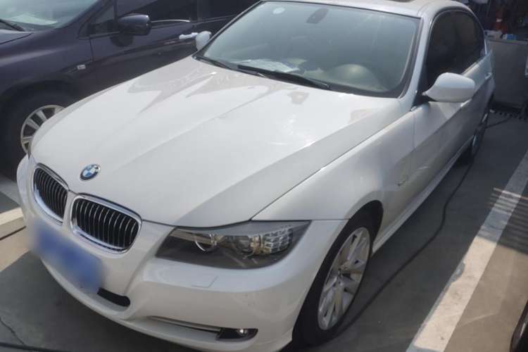 Used BMW 3 Series 2010 320i Luxury Model