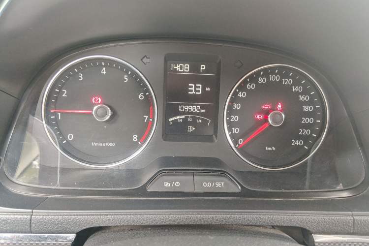 Used Volkswagen Cross Lavida 2014 1.4TSI DSG Instrument Cluster
