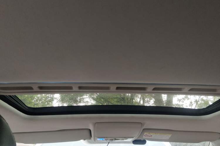 Used Volkswagen Cross Lavida 2014 1.4TSI DSG Headliner