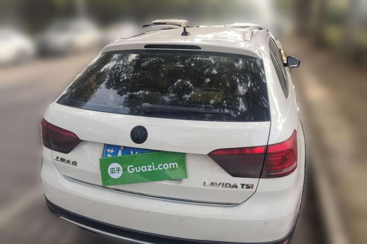 Used Volkswagen Cross Lavida 2014 1.4TSI DSG Rear