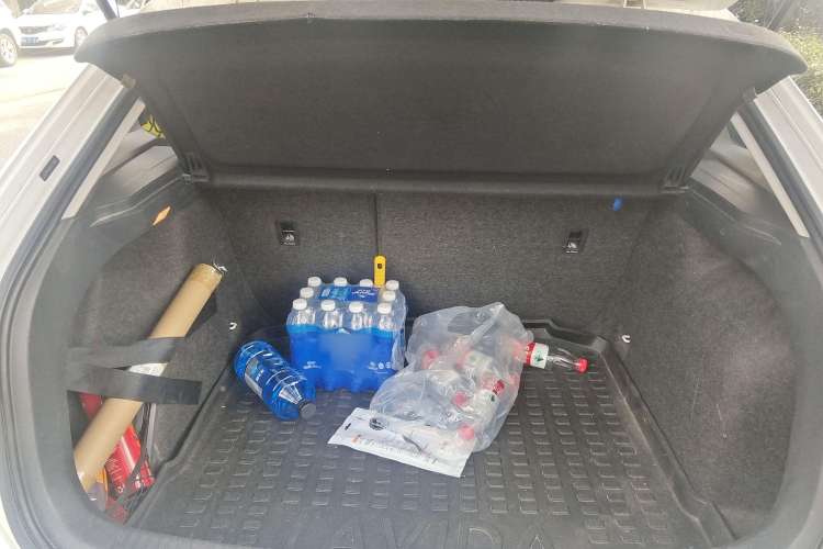 Used Volkswagen Cross Lavida 2014 1.4TSI DSG Trunk