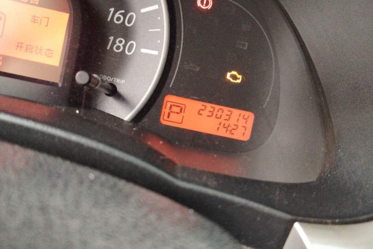 Used Nissan March 2010 1.5L Automatic Easy-Drive Version