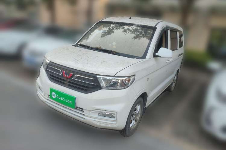 Used Wuling Hongguang V 2020 1.2L Enjoyment Edition China VI LSI