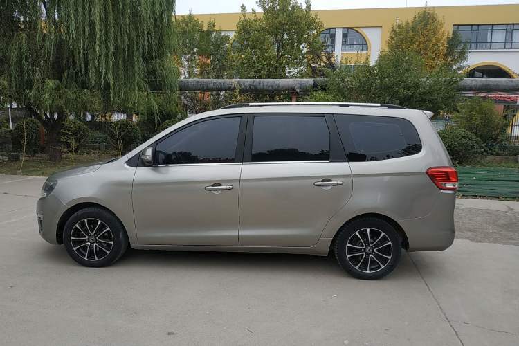 Used FORTHING S500 2016 1.6L Manual Luxury Model
