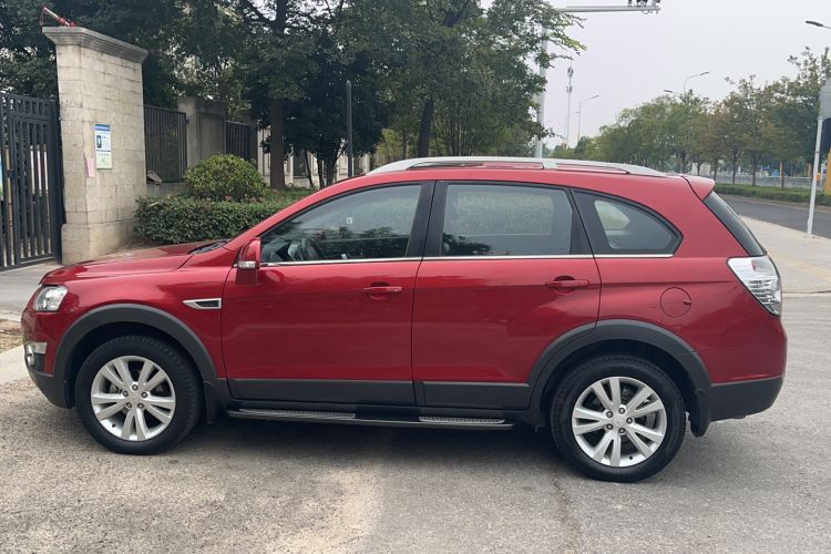 Used Chevrolet Captiva 2014 2.4L 4x4 Flagship Edition 7 Seats
