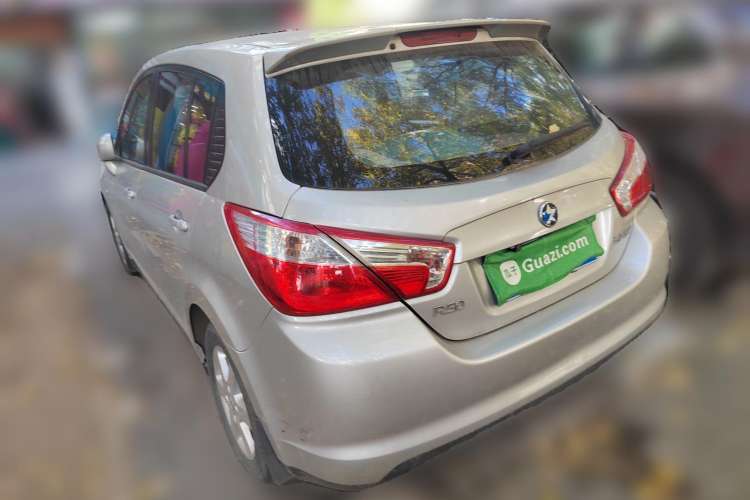 Used Venucia R50 2013 1.6L Automatic Luxury Edition
