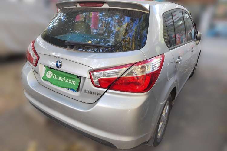 Used Venucia R50 2013 1.6L Automatic Luxury Edition
