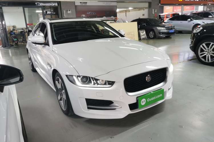 Used Jaguar XE 2015 2.0T 200 PS R-Sport
