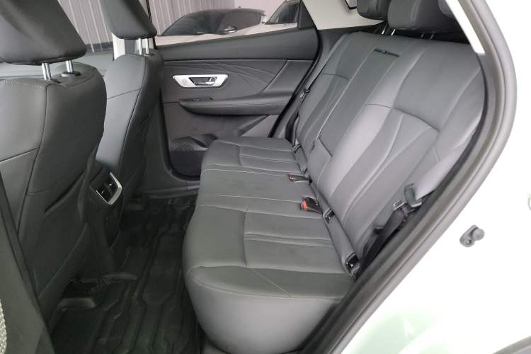 Used Dongfeng Aeolus Huge 2022 Mach Dual-Motor 1.5T MHD Dare-to-Dream Edition