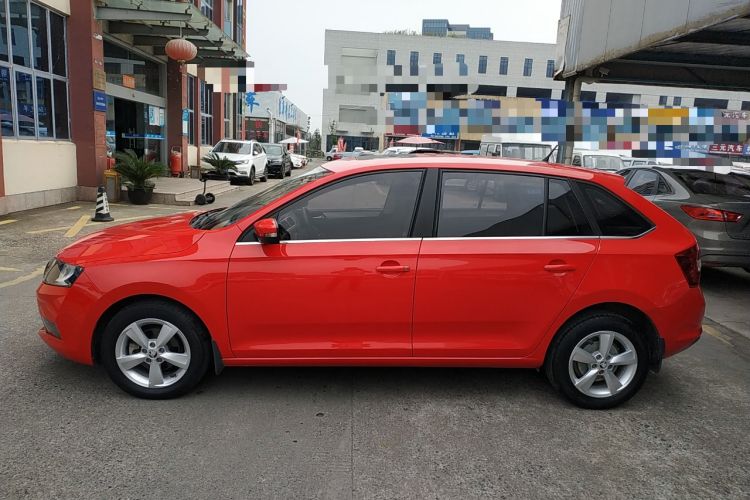 Used Skoda Rapid Spaceback 2018 1.6L Automatic Comfort Edition
