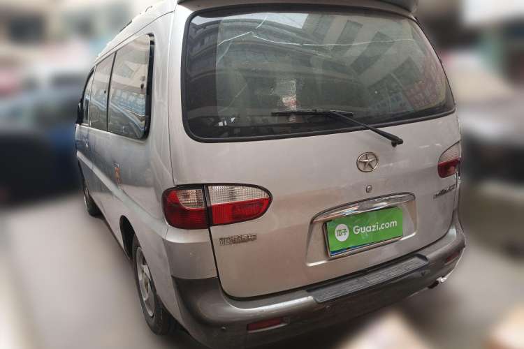Used JAC Refine 2011 2.0L Shuttle Gasoline Comfort Edition HFC4GA3
