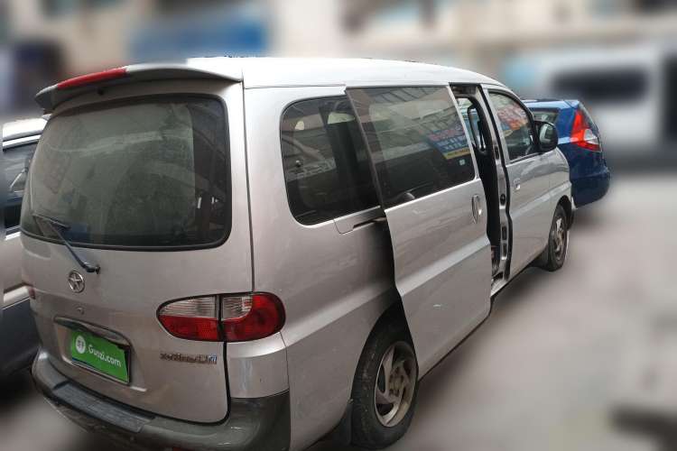 Used JAC Refine 2011 2.0L Shuttle Gasoline Comfort Edition HFC4GA3
