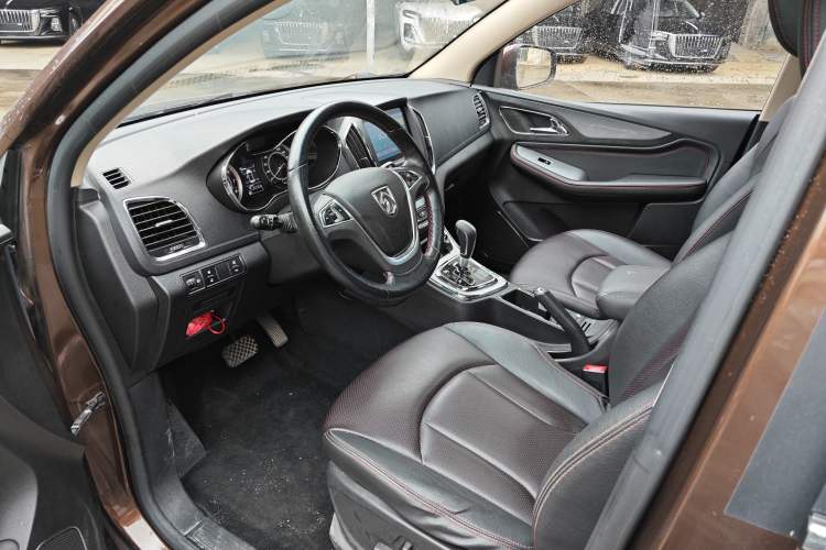 Used Baojun 560 2016 1.8L iAMT Luxury Model
