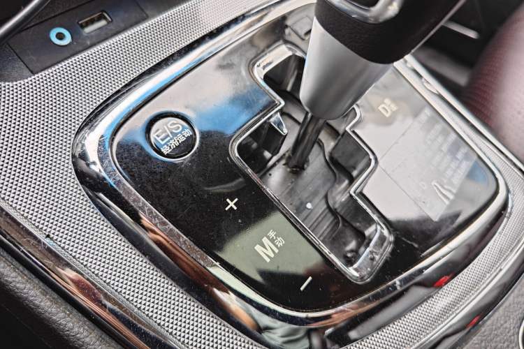 Used Baojun 560 2016 1.8L iAMT Luxury Model
