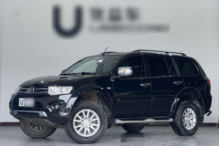 Used Mitsubishi Pajero Sport 2013 3.0L Automatic 4x4 Executive Edition