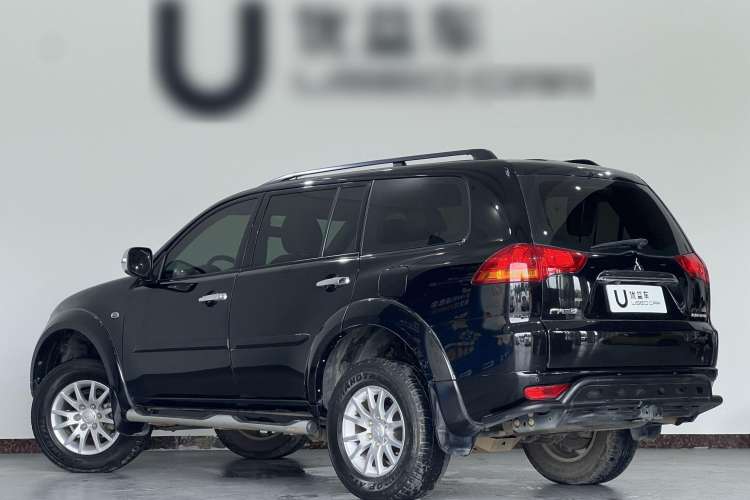 Used Mitsubishi Pajero Sport 2013 3.0L Automatic 4x4 Executive Edition