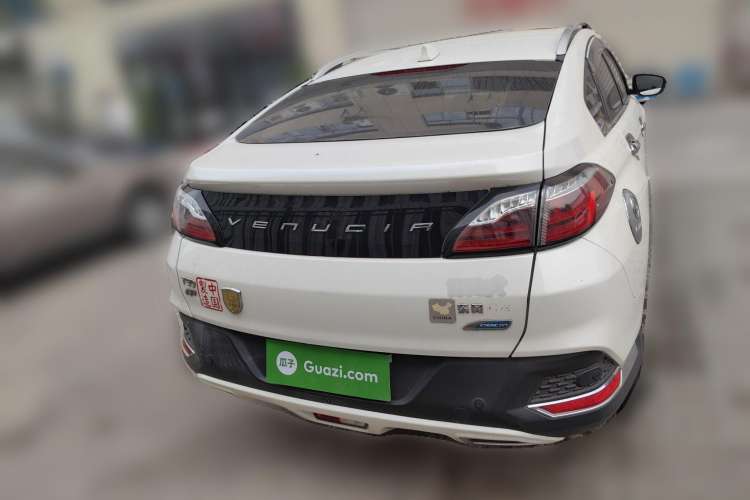 Used Venucia T90 2018 2.0L CVT Smart Connect Leading Edition China V Standard