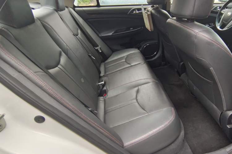 Used BYD e5 2016 300 Luxury Edition
