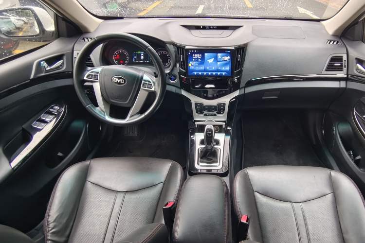 Used BYD e5 2016 300 Luxury Edition
