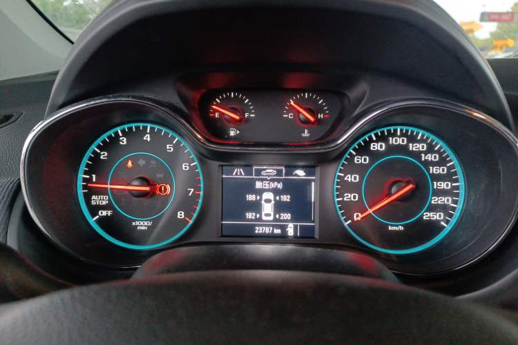 Used Chevrolet Cruze 2018 320 Manual Xuanfeng Edition