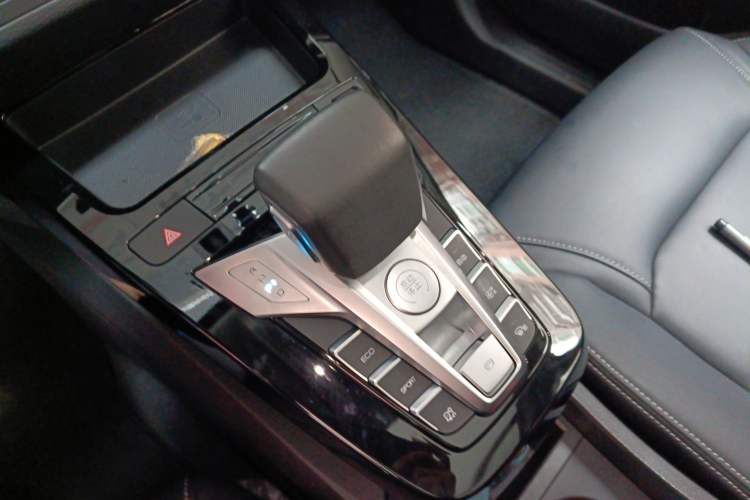 Used BYD Yuan New Energy 2019 EV535 Smart Connect Trendsetting Model