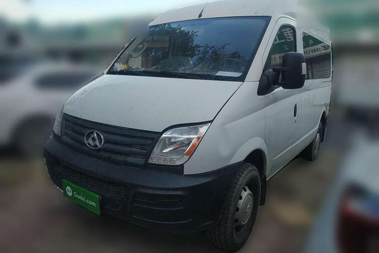 Used SAIC MAXUS 2014 2.5T Aotuntong Short Wheelbase Mid-Roof Model