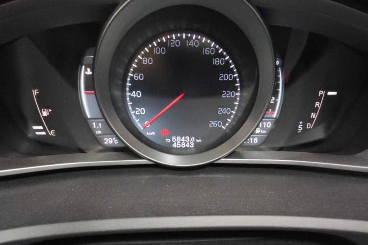 Used Volvo V40 2016 T3 Zhiyi Edition