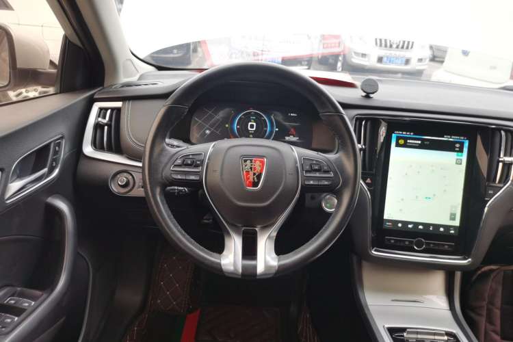 Used Roewe i6 New Energy 2017 45T Hybrid Connect & Smart Enjoyment Edition
