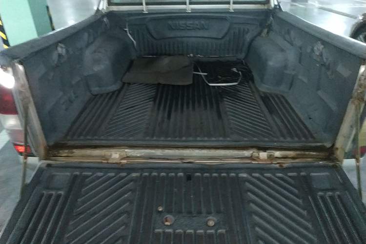 Used Dongfeng Ruichi 2013 2.2T Diesel Two-Wheel Drive Standard Version ZD22TE
