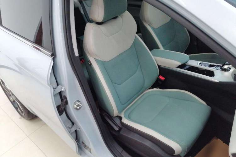 Used Geely Auto Emgrand L HiP 2022 1.5TD-DHT Pro 100KM Super Rui
