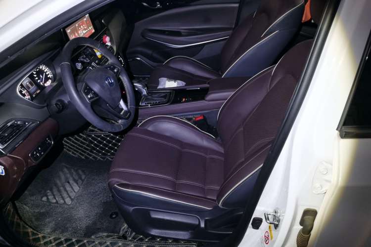 Used CHANGAN Raeton CC 2018 1.5T Automatic Haoya Model China V Standard
