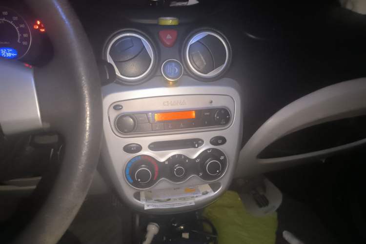 Used CHANGAN Benni mini 2012 1.0L Manual Fashion Edition China IV Standard
