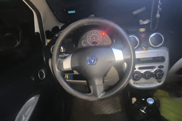 Used CHANGAN Benni mini 2012 1.0L Manual Fashion Edition China IV Standard
