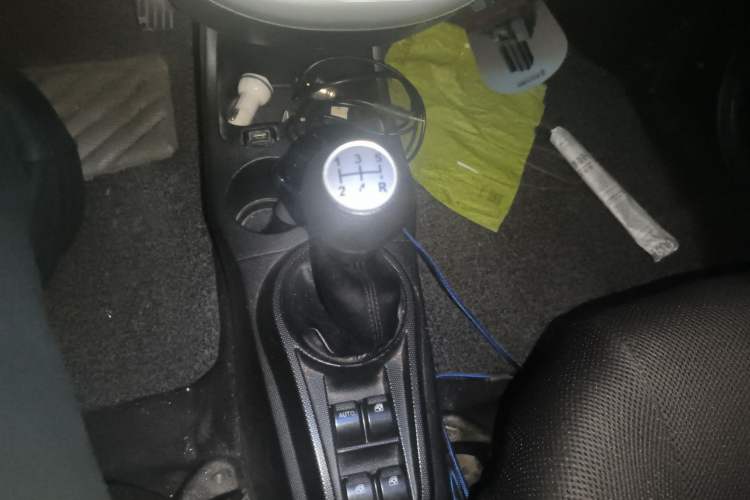 Used CHANGAN Benni mini 2012 1.0L Manual Fashion Edition China IV Standard
