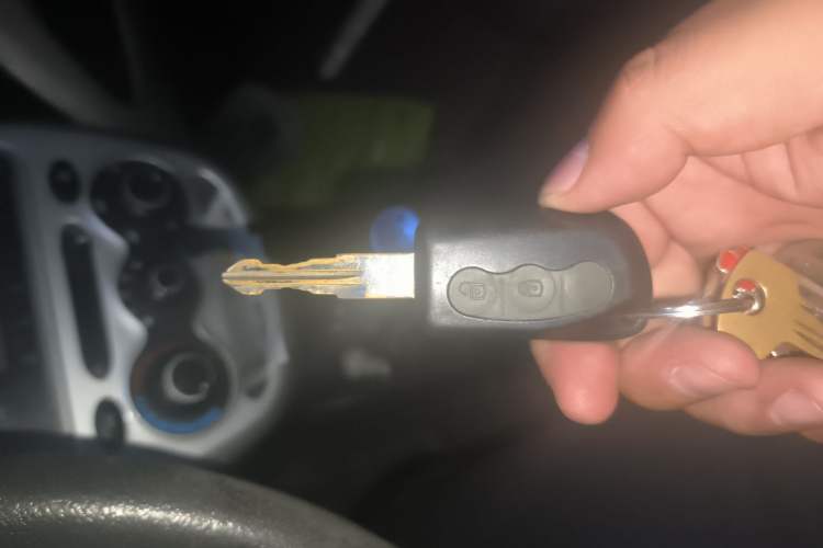 Used CHANGAN Benni mini 2012 1.0L Manual Fashion Edition China IV Standard
