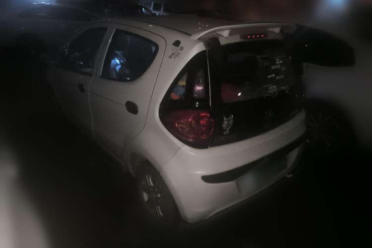 Used CHANGAN Benni mini 2012 1.0L Manual Fashion Edition China IV Standard
