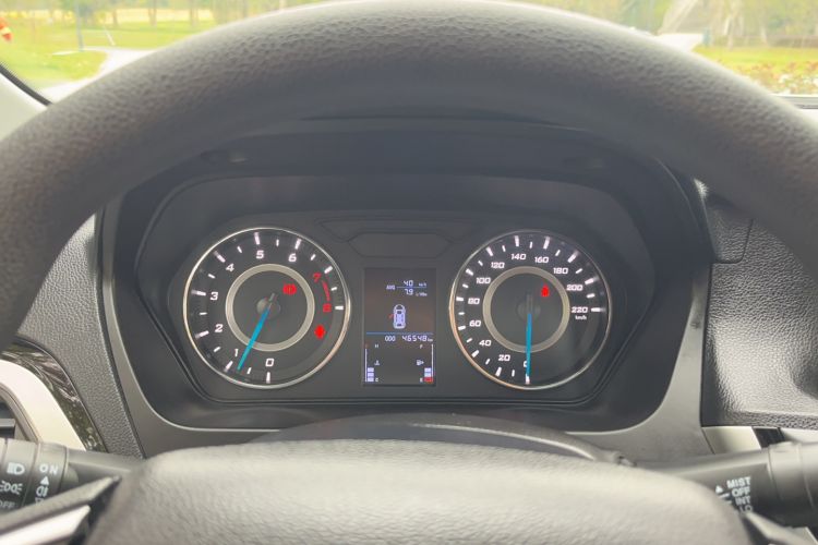 Used Soueast A5 Wing Dance 2019 1.5L Manual Luxury Version China V Standard
