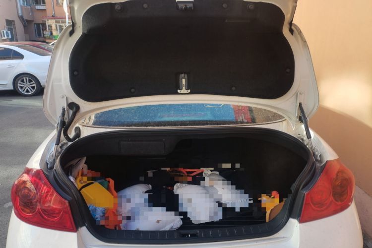 Used Infiniti G Series 2010 G25 Sedan Luxury Sport Edition Trunk