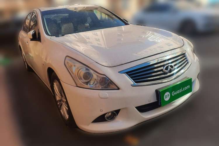 Used Infiniti G Series 2010 G25 Sedan Luxury Sport Edition Front Right 45 Deg