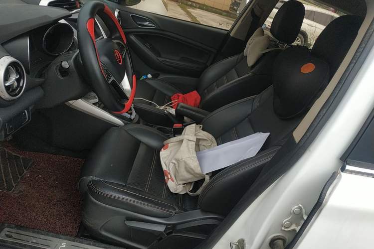 Used BYD Yuan 2017 1.5L Manual Cool Connect Model
