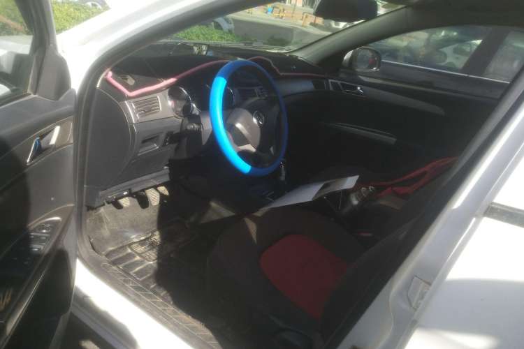 Used Dongfeng Aeolus H30 2014 CROSS 1.5L Manual Smart Drive Gratitude Edition
