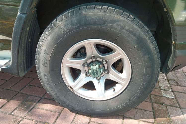 Used Leopaard Q6 2015 2.4L Manual Two-Wheel-Drive Elite Model