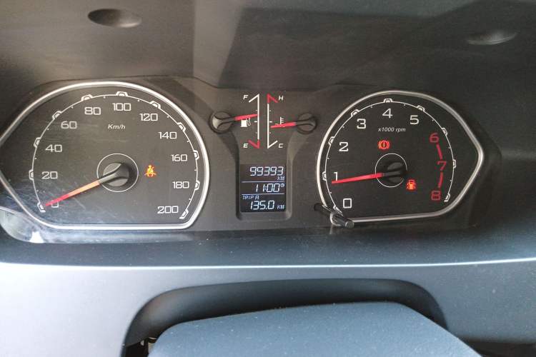 Used Leopaard Q6 2015 2.4L Manual Two-Wheel-Drive Elite Model